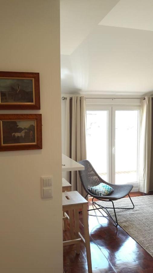 Modern Cosy Flat With Terrace In Campo De Ourique. Apartment Lisbon Luaran gambar